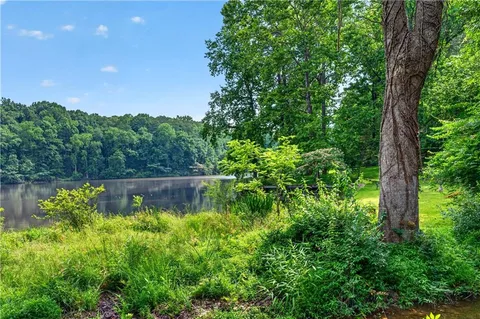 $349,999 | 130 Chestnut Street, Roswell, GA 30075