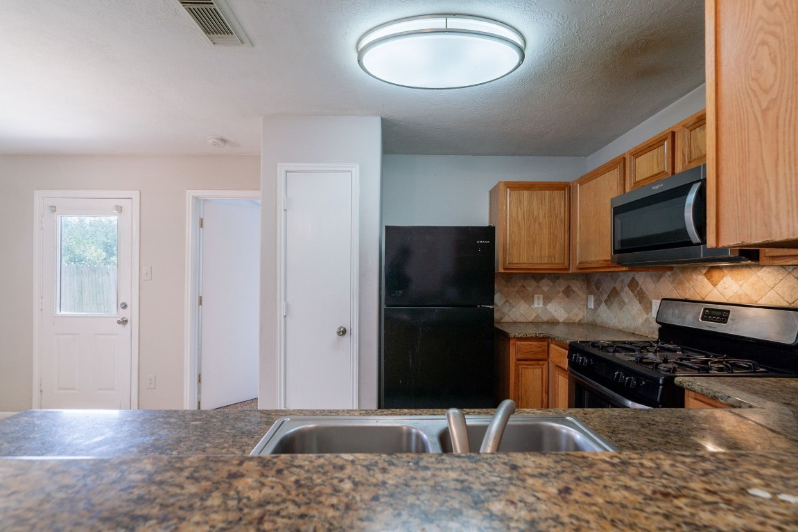 6635 Rusty Ridge Lane Katy, TX 77449 - Photo 19 of 28