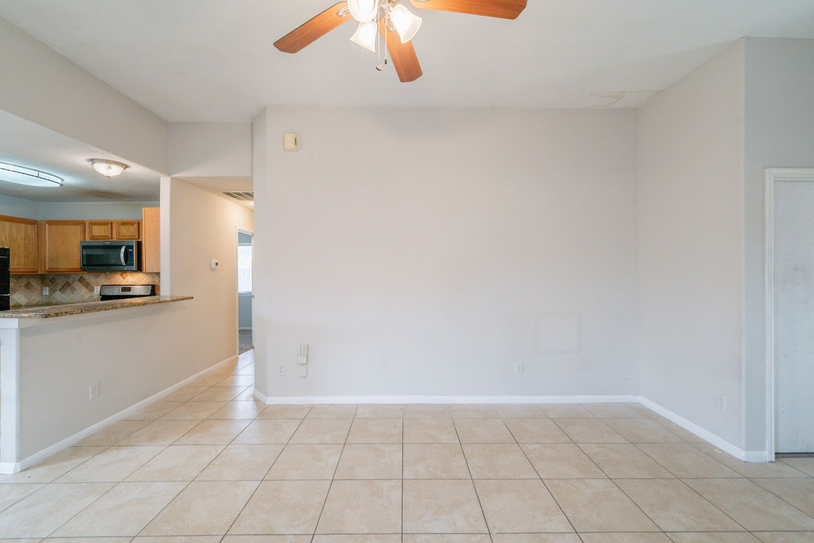 6635 Rusty Ridge Lane Katy, TX 77449 - Photo 8 of 28