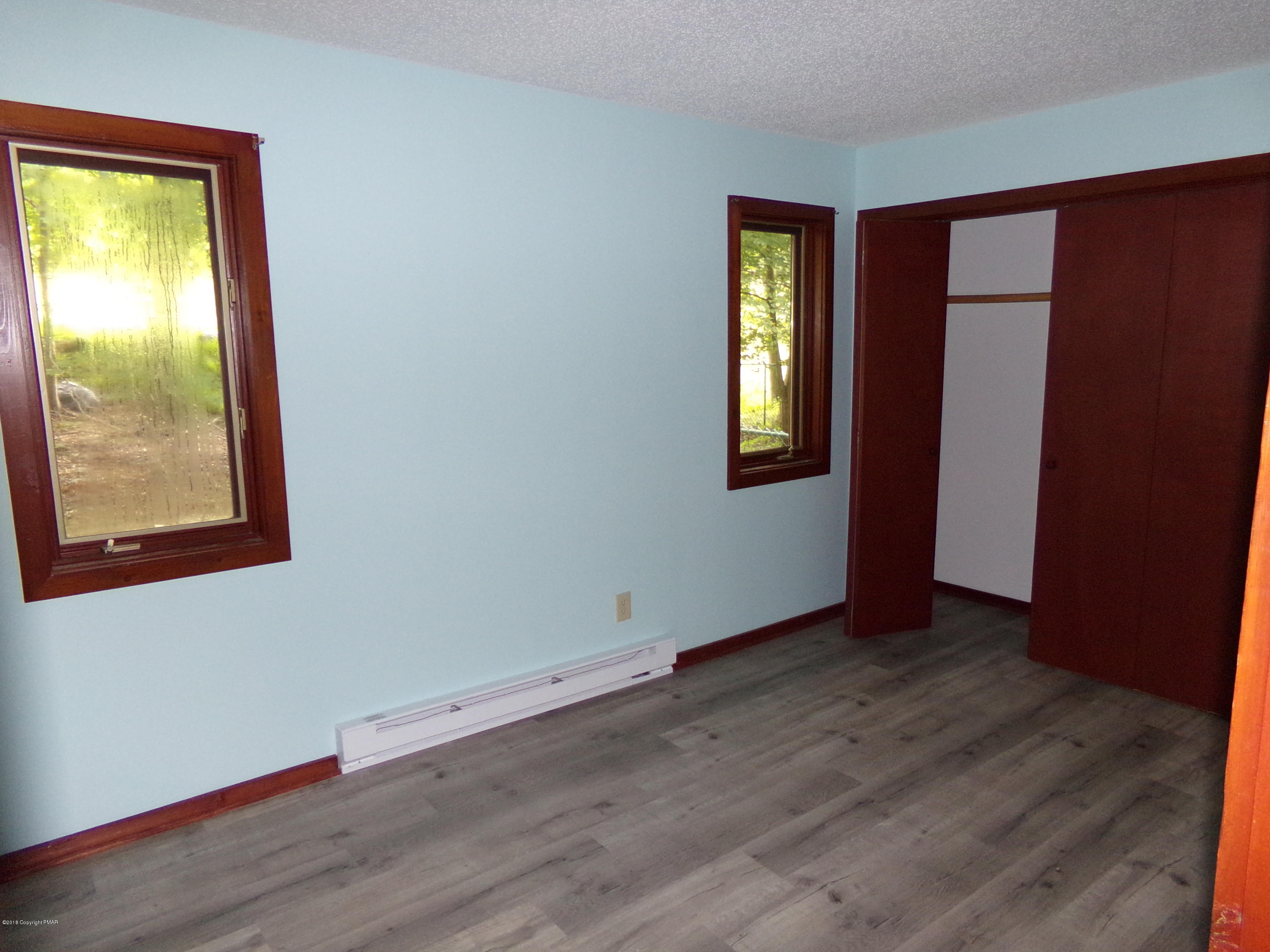 106 Cambridge Court Bushkill, PA 18324 - Photo 16 of 20 18-Bedroom 2