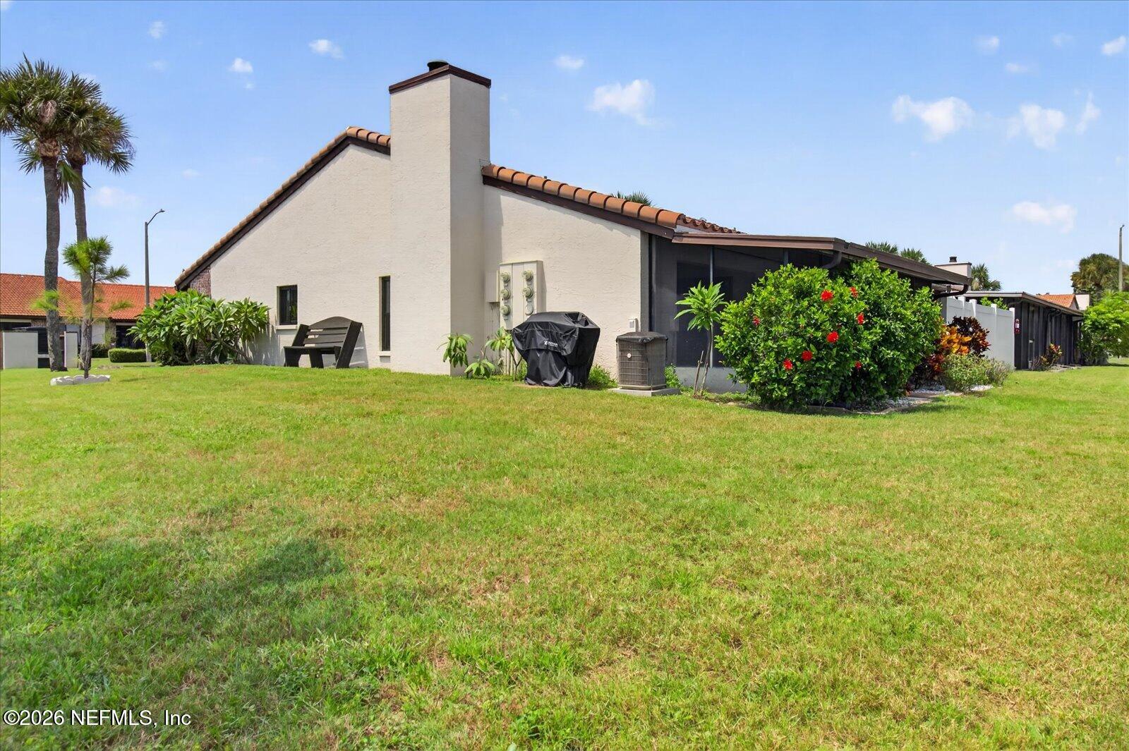 7360 Ulmerton Road, Unit 2E Largo, FL 33771 - Photo 32 of 67 7360 Backyard2