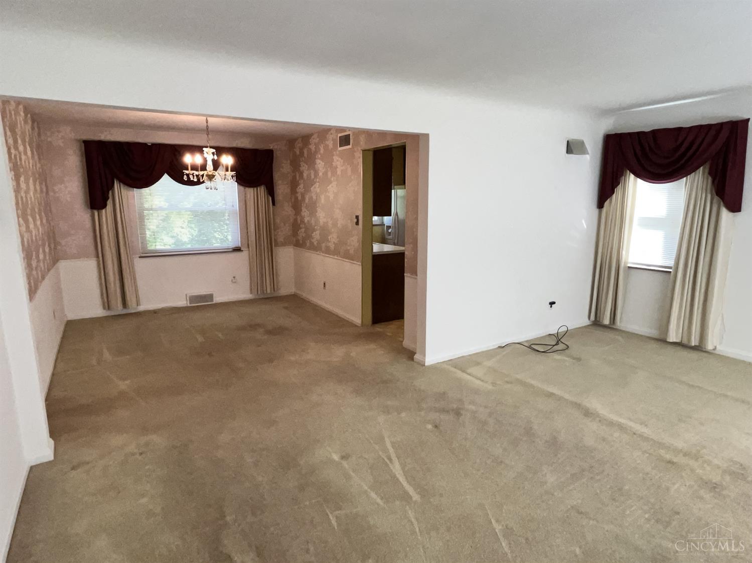 3002 Ferguson Road Cincinnati, OH 45238 - Photo 9 of 36 Gallery Image 9