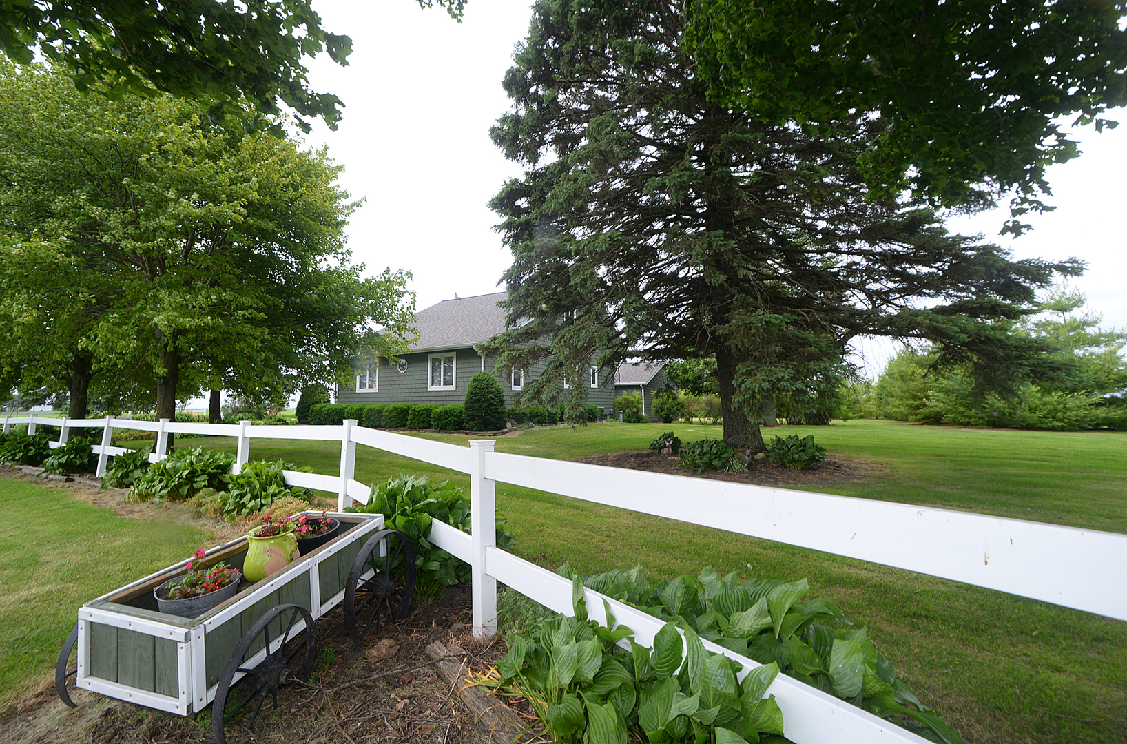 3495 East 12th Road Utica, IL 61373 - Photo 4 of 30