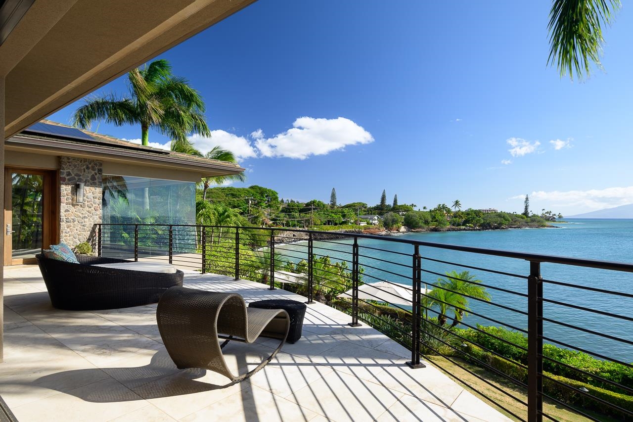 4809 Lower Honoapiilani Road Lahaina, HI 96761 - Photo 28 of 49 a view of balcony with furniture