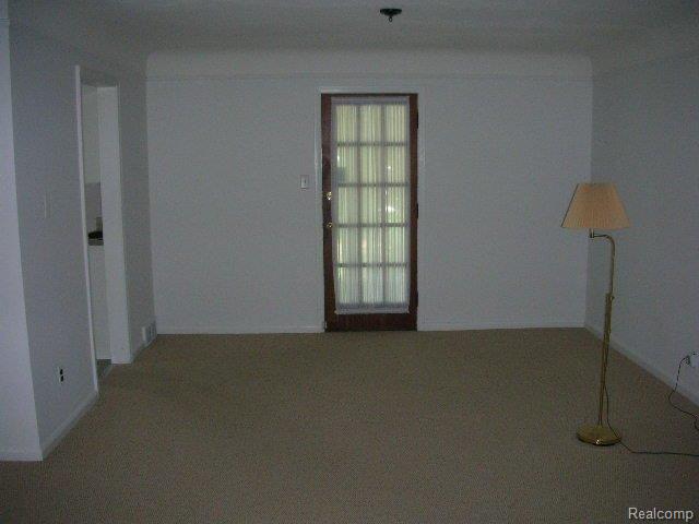 1762 North Gulley Road Dearborn, MI 48128 - Photo 4 of 16 DSCN2512.JPG