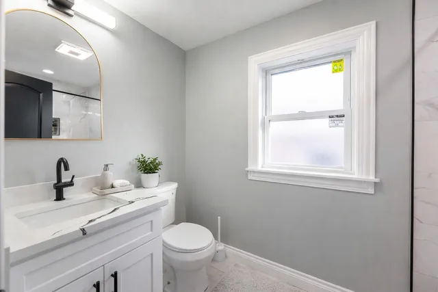 $408,900 | 458 West 127th Street, Chicago, IL 60628