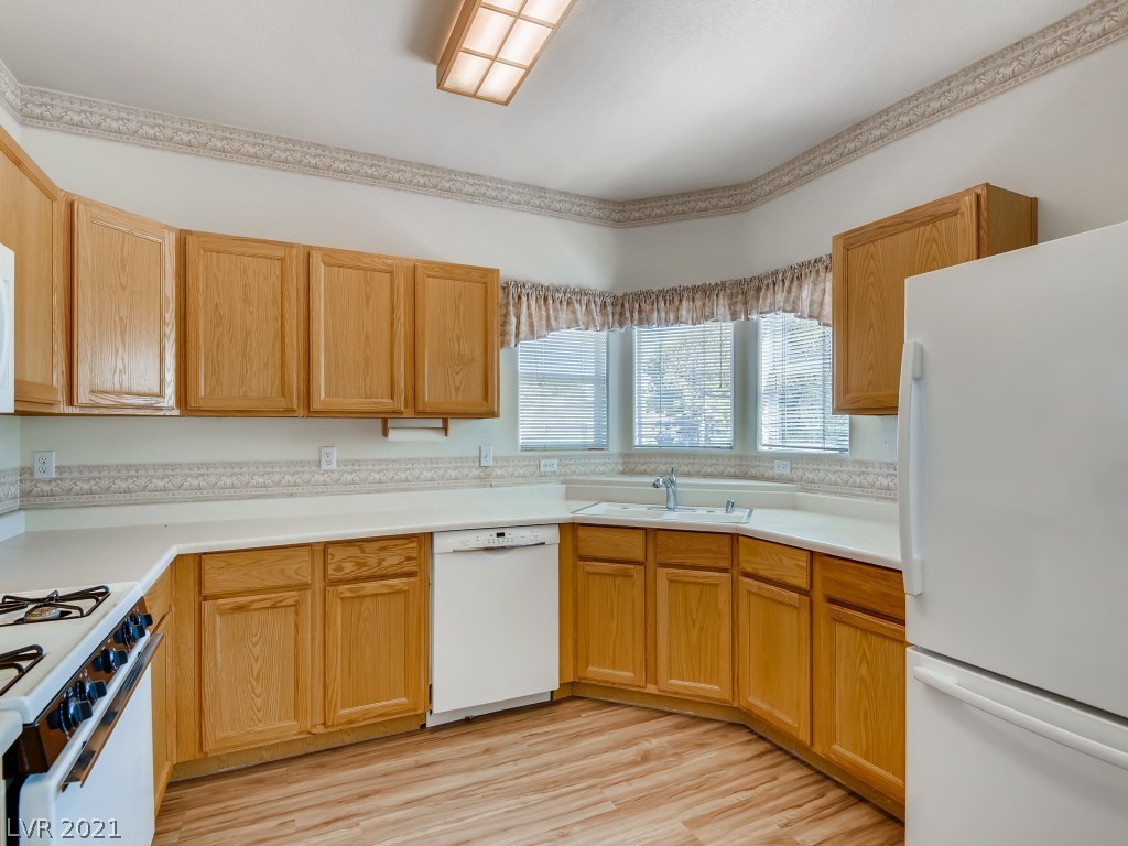 2000 Turquoise Ridge Street, Unit 103 Las Vegas, NV 89117 - Photo 11 of 28