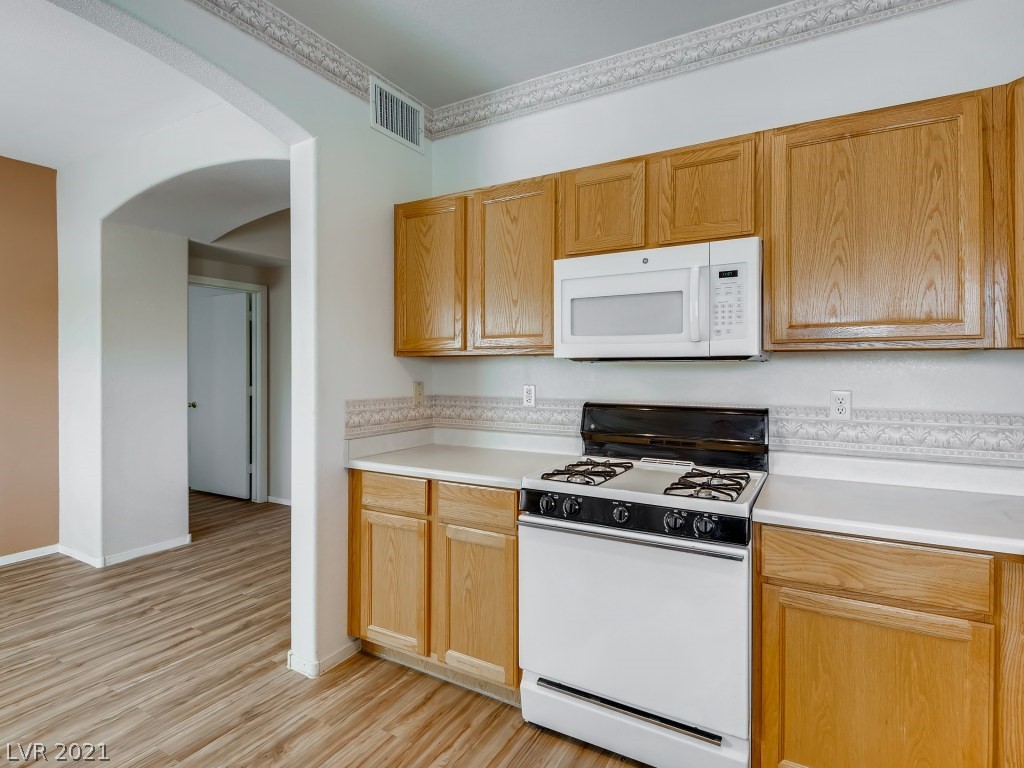 2000 Turquoise Ridge Street, Unit 103 Las Vegas, NV 89117 - Photo 14 of 28