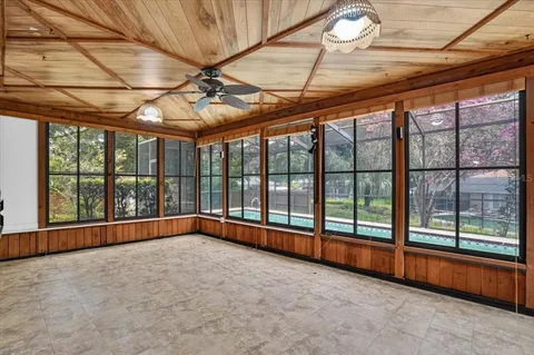 $375,000 | 1013 Black Knight Drive, Valrico, FL 33594