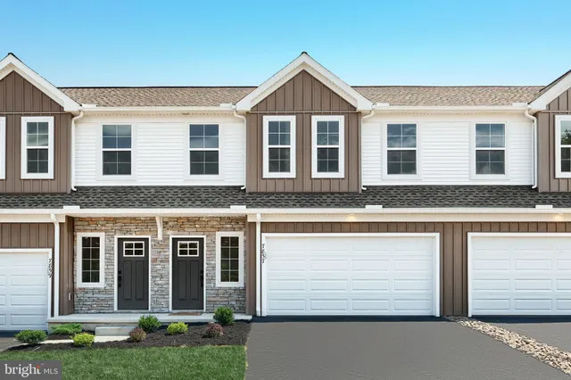 $327,100 | 7857 Briarwood Drive, Harrisburg, PA 17112