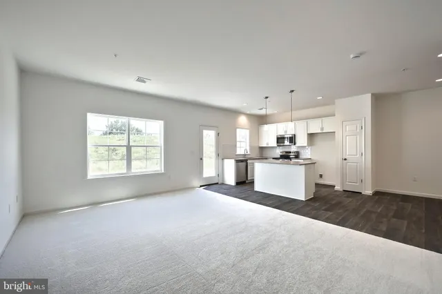 $327,100 | 7857 Briarwood Drive, Harrisburg, PA 17112