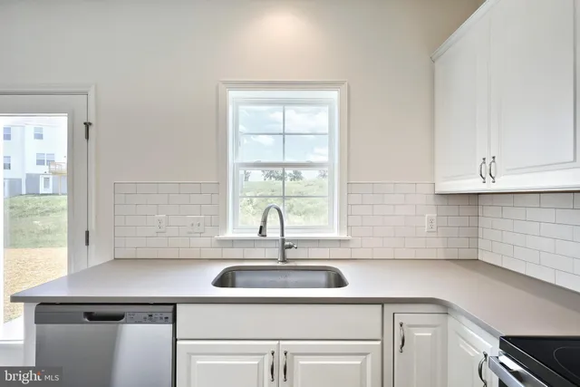 $327,100 | 7857 Briarwood Drive, Harrisburg, PA 17112