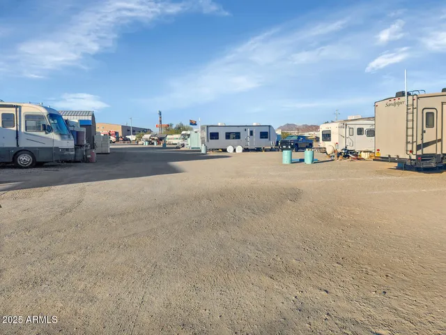 $965,000 | 1230 West Main Street, Quartzsite, AZ 85346