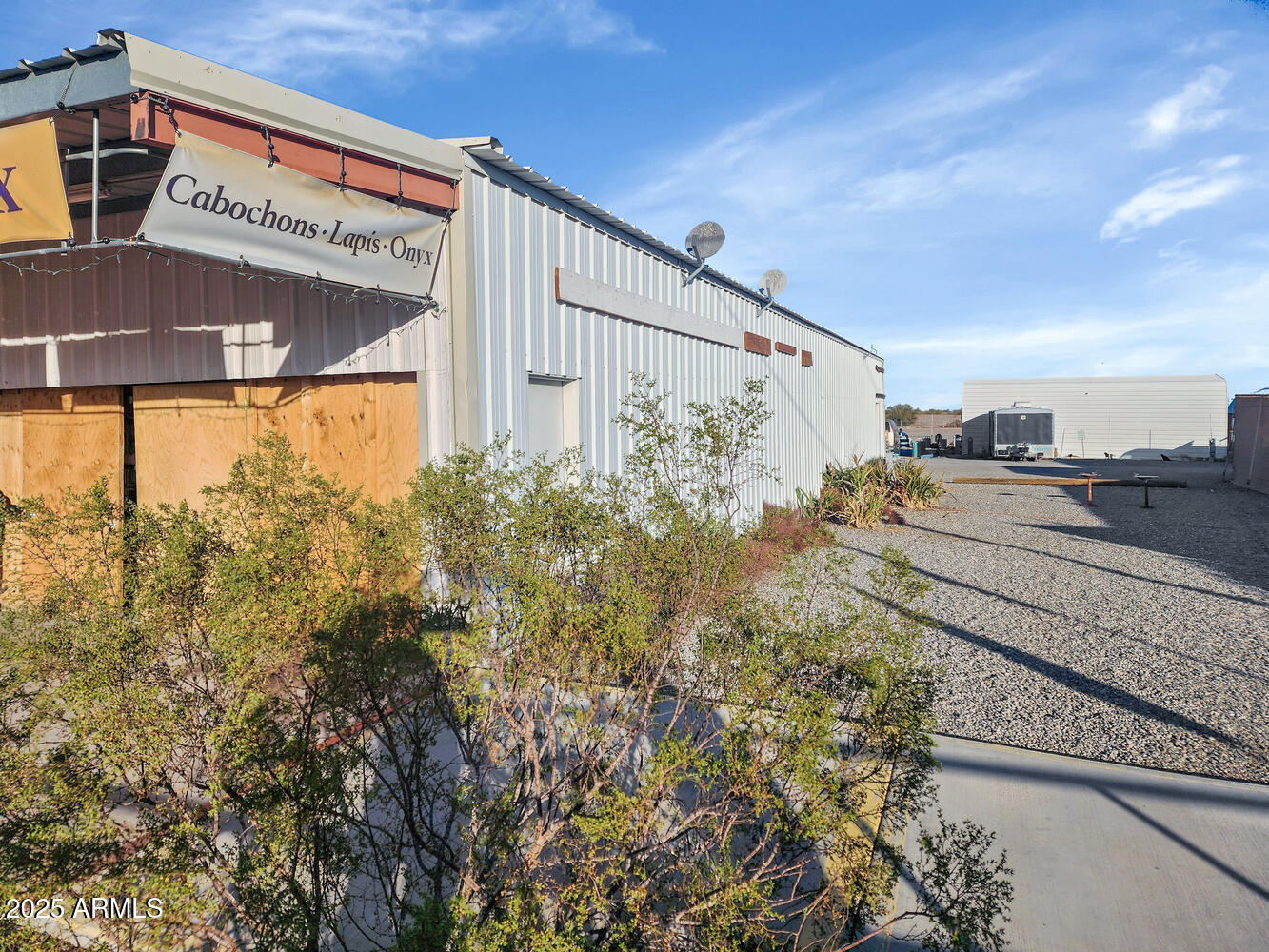 1230 West Main Street Quartzsite, AZ 85346 - Photo 6 of 14 1230 E Main St-large-004-013-1230 E Main