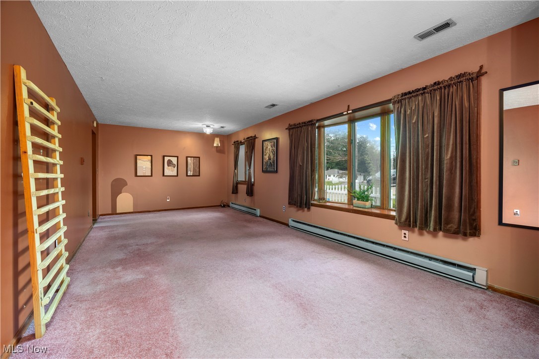 43995 Middle Ridge Road Lorain, OH 44053 - Photo 3 of 49 Living room w/bay window.