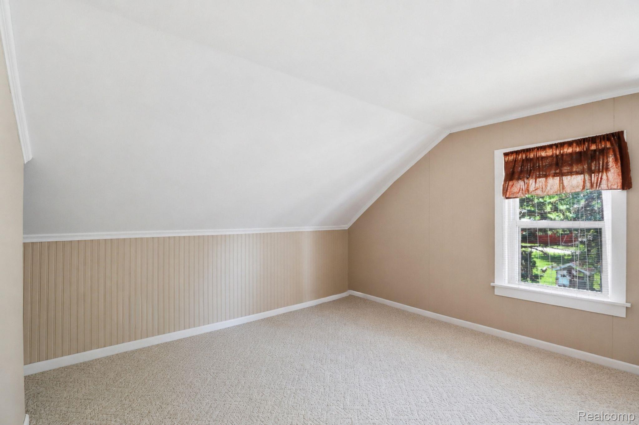 208 Flushing Street Gaines, MI 48436 - Photo 18 of 38