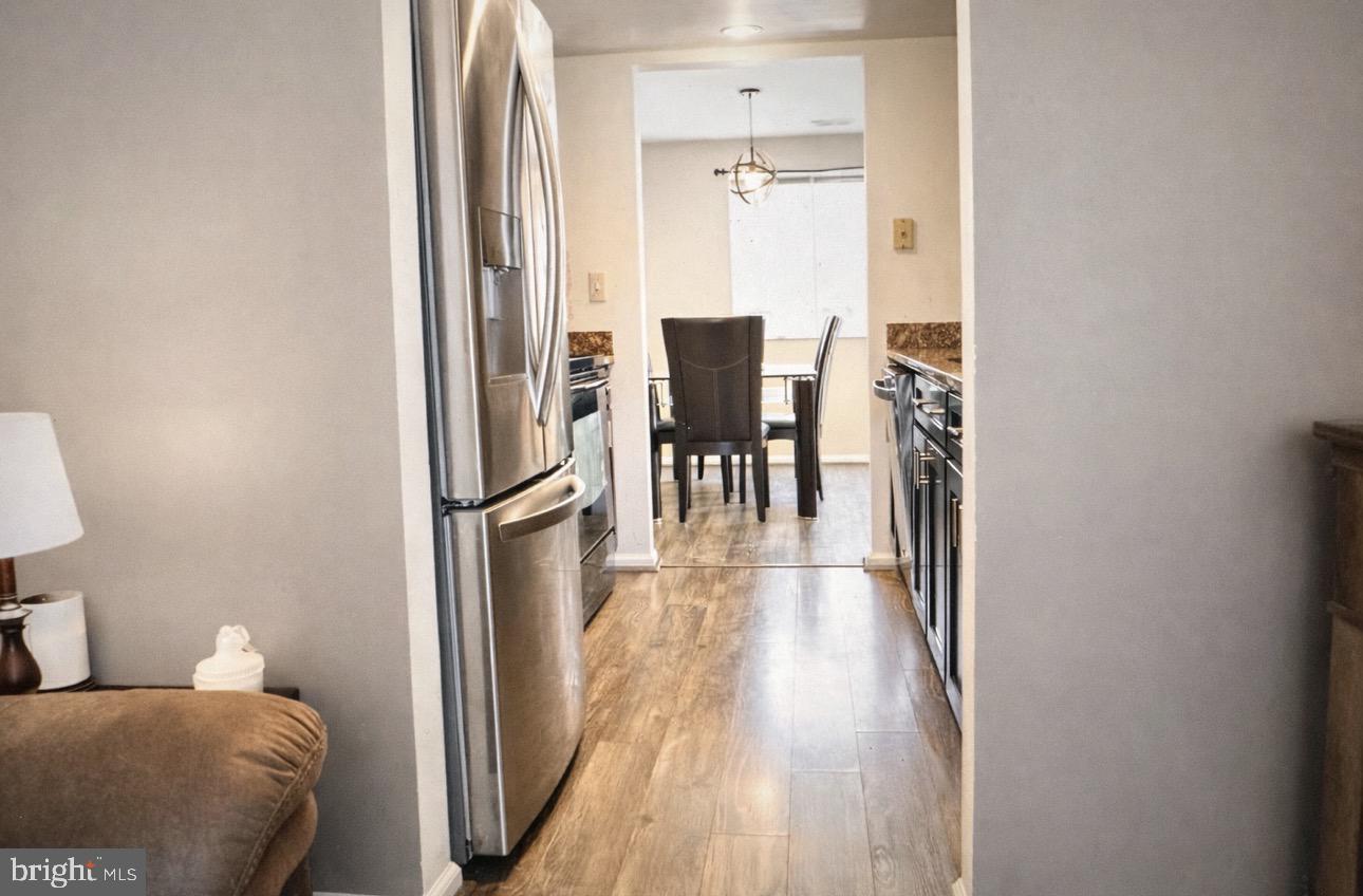 28 Shelldrake Court Damascus, MD 20872 - Photo 9 of 37 AI change Agreeable Grey by Sherman Williams.