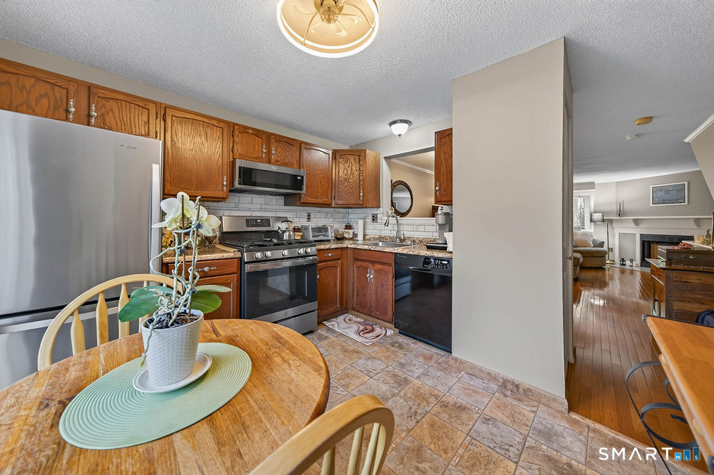 40 Foxon Hill Road, Unit L47 New Haven, CT 06513 - Photo 9 of 30