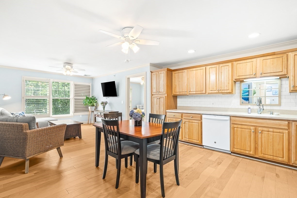 135 Beach Road, Unit B309 Salisbury, MA 01952 - Photo 5 of 39 Gallery Image 5