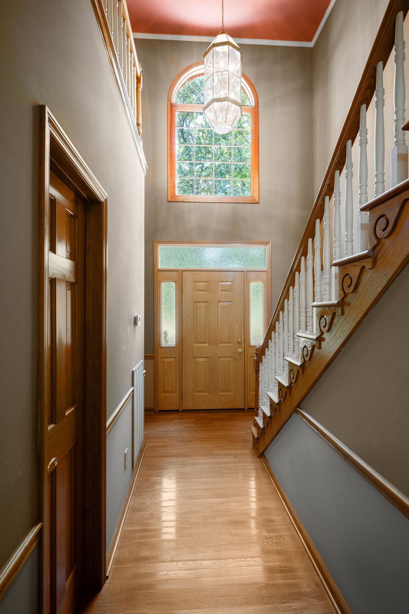 570 Gregson Place Waverly, TN 37185 - Photo 20 of 77 a view of entryway and hall with wooden floor