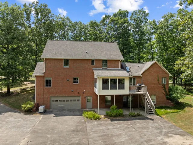 $750,000 | 570 Gregson Place, Waverly, TN 37185