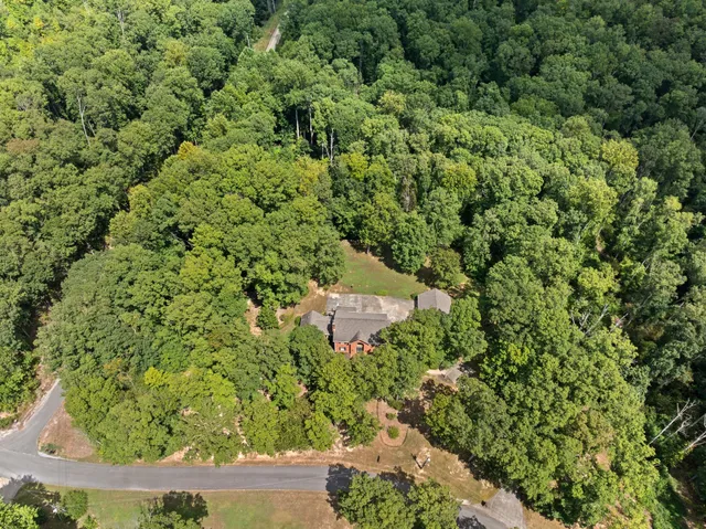 $750,000 | 570 Gregson Place, Waverly, TN 37185