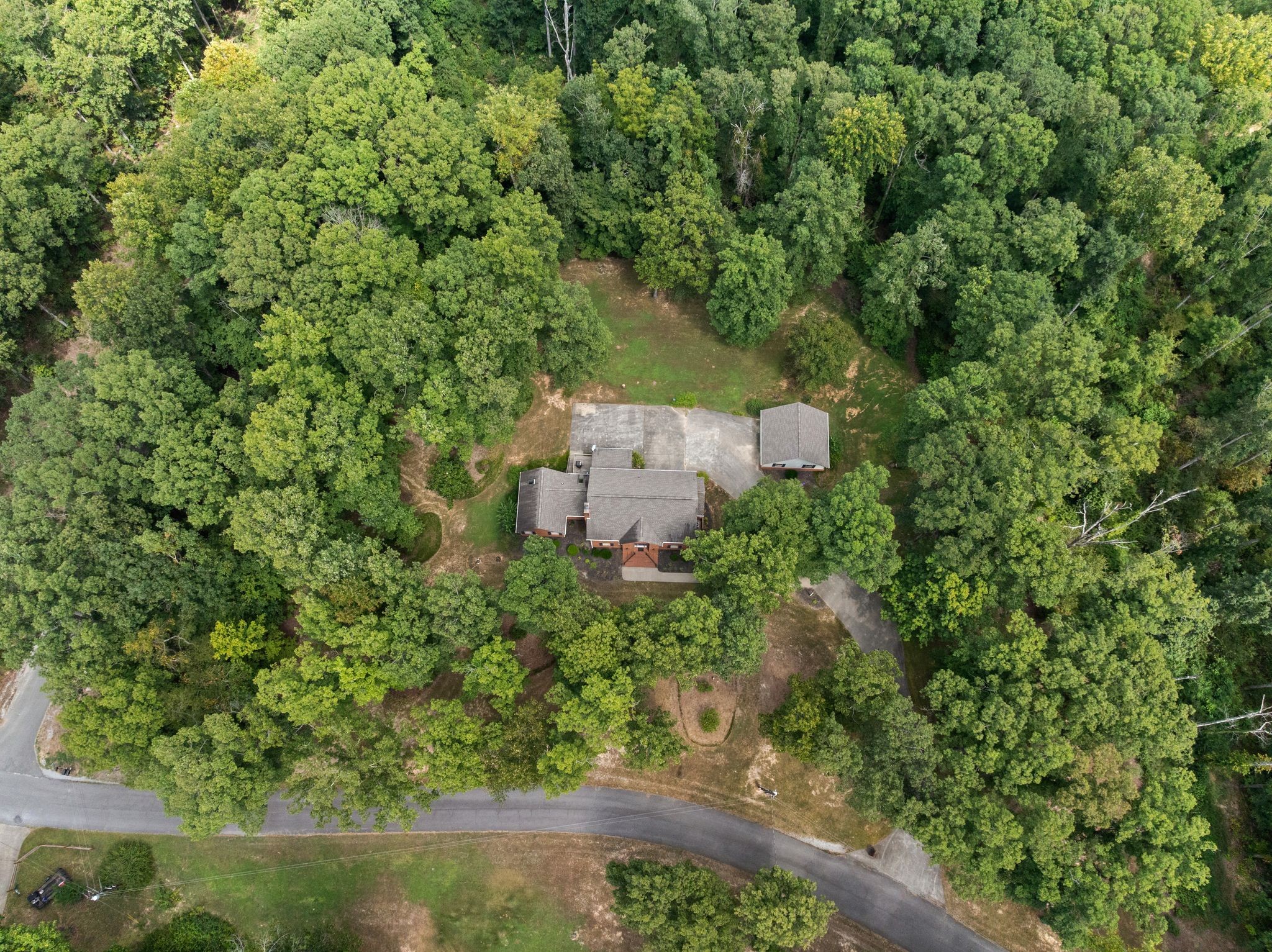 570 Gregson Place Waverly, TN 37185 - Photo 69 of 77 an aerial view of a house with a yard