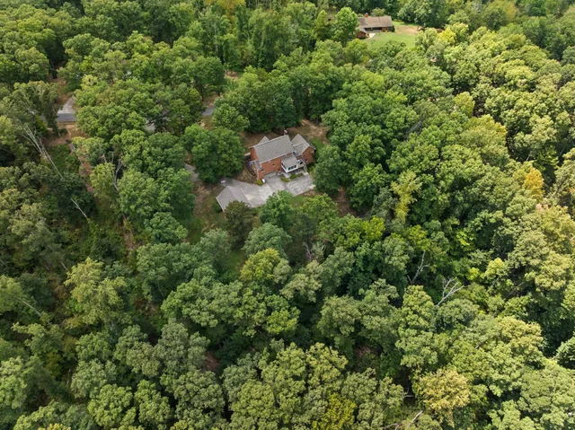 $750,000 | 570 Gregson Place, Waverly, TN 37185