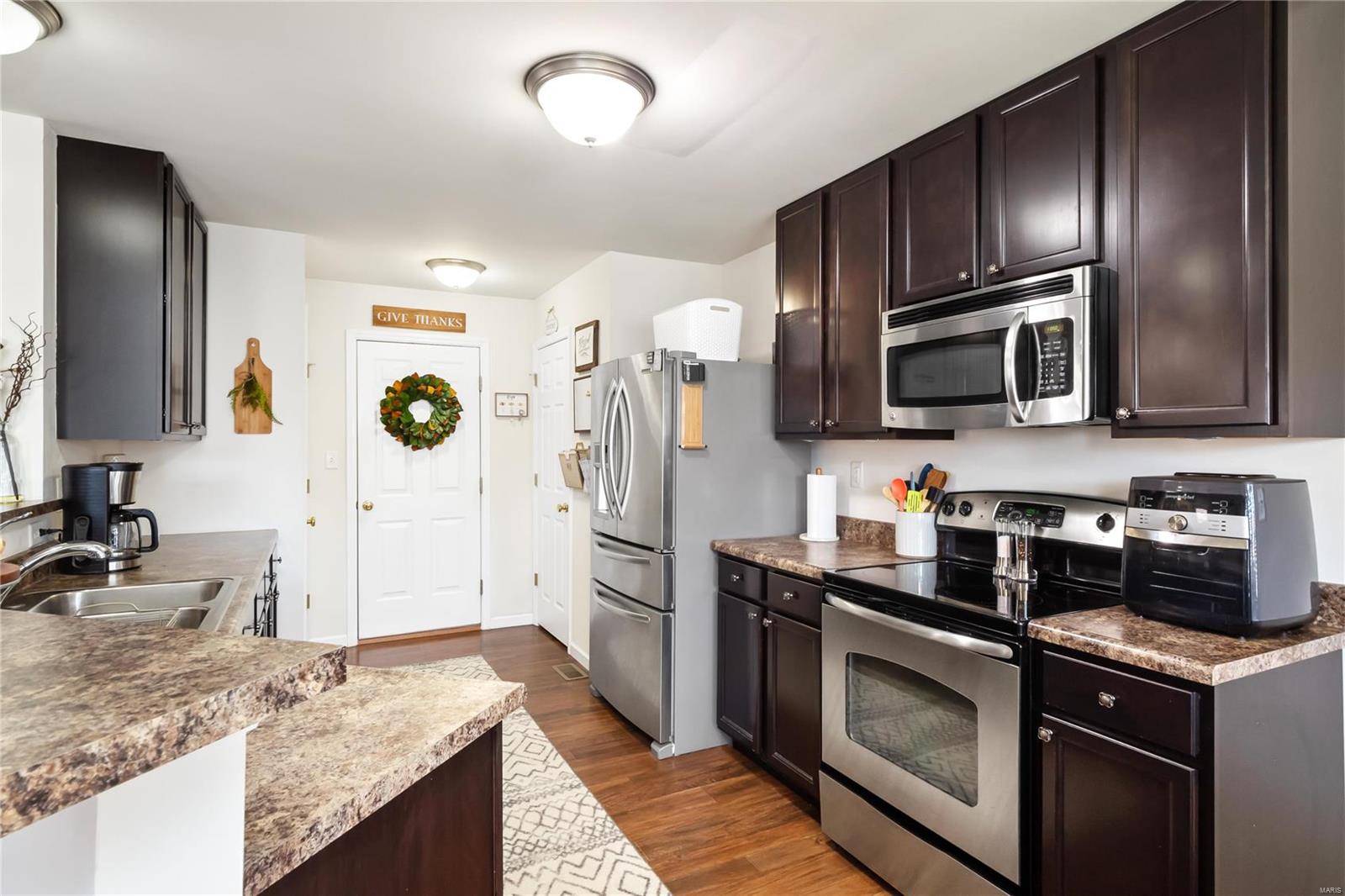 420 Spring Trace O'Fallon, MO 63368 - Photo 13 of 35