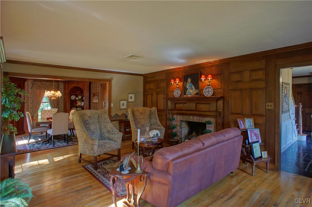 306 Norton Road Stroudsburg, PA 18360 - Photo 13 of 50 Formal Living Room