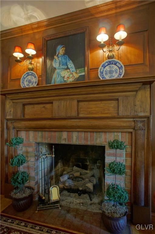 306 Norton Road Stroudsburg, PA 18360 - Photo 15 of 50 Formal Living Room Fireplace