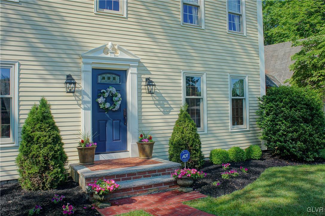 306 Norton Road Stroudsburg, PA 18360 - Photo 2 of 50 Inviting Front Entry