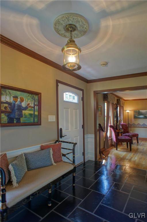 306 Norton Road Stroudsburg, PA 18360 - Photo 3 of 50 Foyer