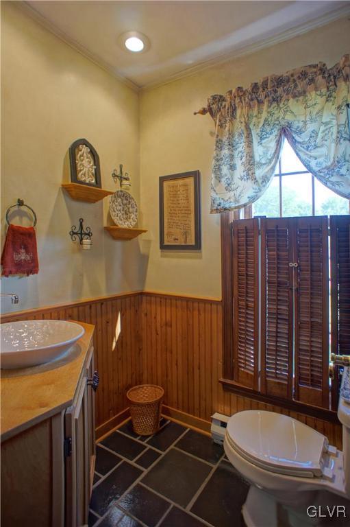 306 Norton Road Stroudsburg, PA 18360 - Photo 44 of 50 Powder Room