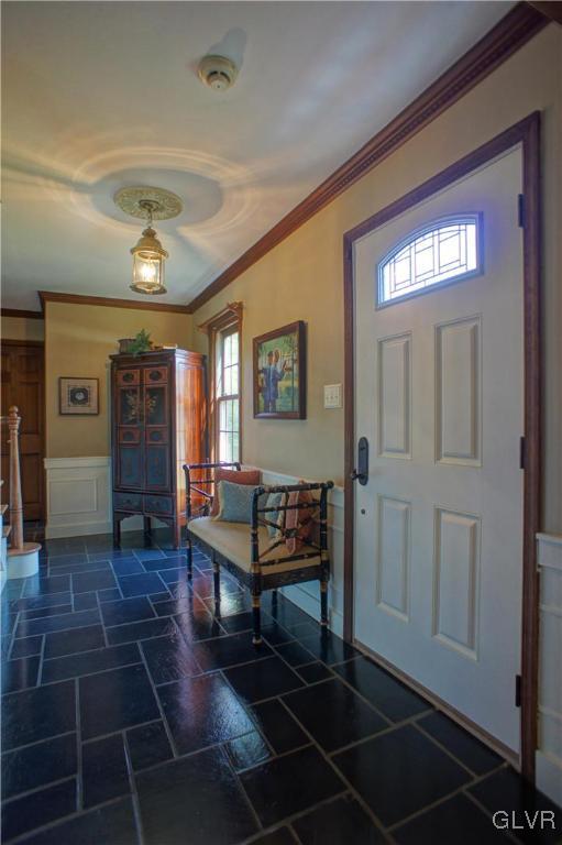 306 Norton Road Stroudsburg, PA 18360 - Photo 47 of 50 Foyer Entry