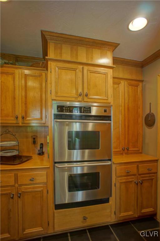 306 Norton Road Stroudsburg, PA 18360 - Photo 8 of 50 Double Wall Ovens