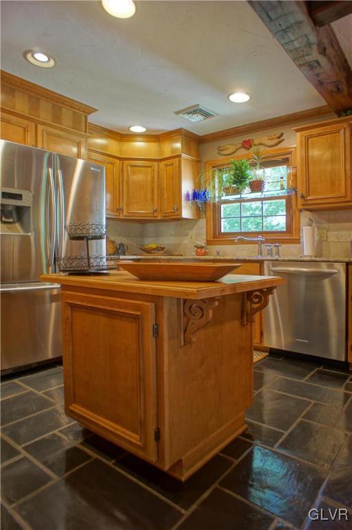 306 Norton Road Stroudsburg, PA 18360 - Photo 9 of 50 Kitchen Island