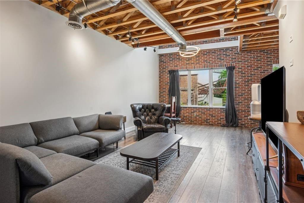 322 Peters Street Southwest, Unit 6 Atlanta, GA 30313 - Photo 9 of 34