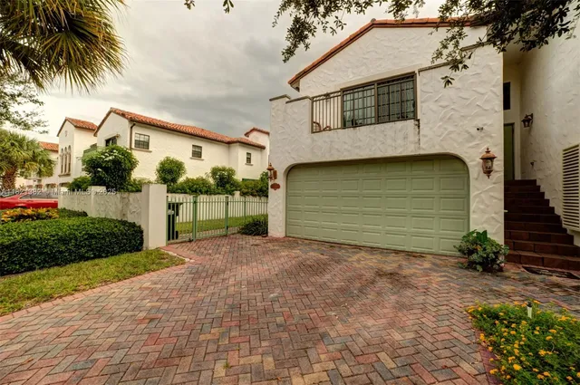 $640,000 | 2916 Hidden Harbour Court, Dania Beach, FL 33312