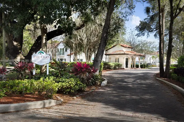 $599,000 | 2916 Hidden Harbour Court, Dania Beach, FL 33312