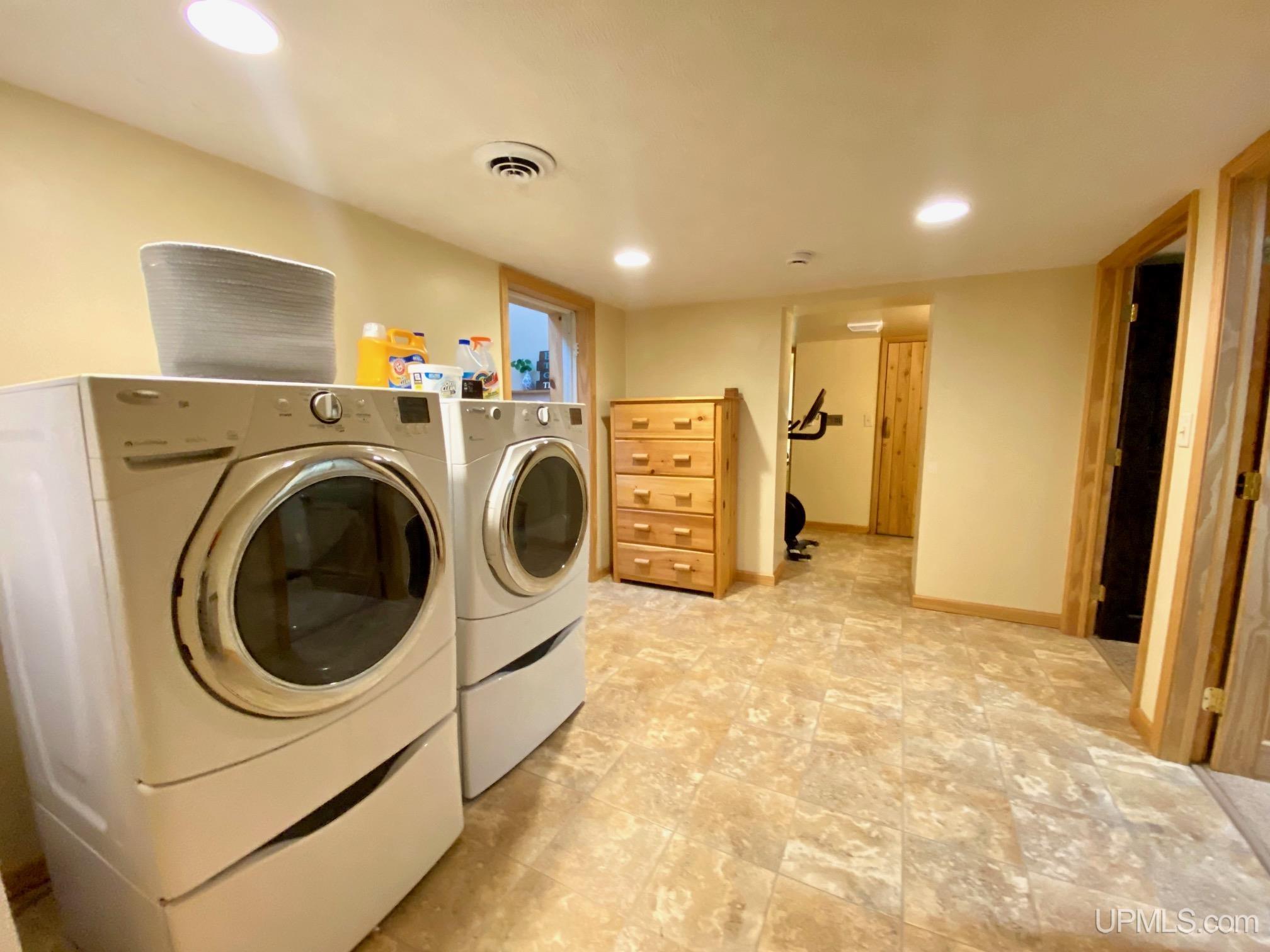 740 Willow Road Marquette, MI 49855 - Photo 44 of 67 Gallery Image 44