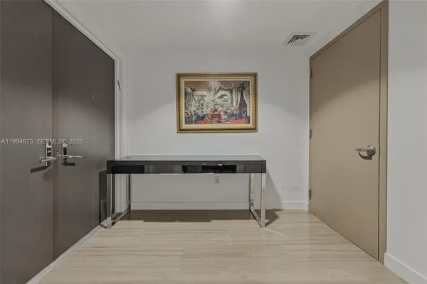 $7,000 | 900 Biscayne Boulevard, Unit 4308, Miami, FL 33132