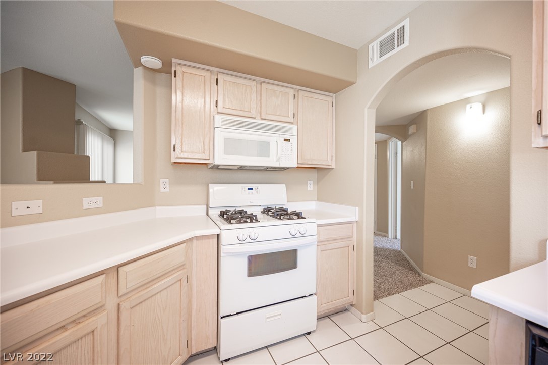 698 South Racetrack Road, Unit 814 Henderson, NV 89015 - Photo 7 of 30