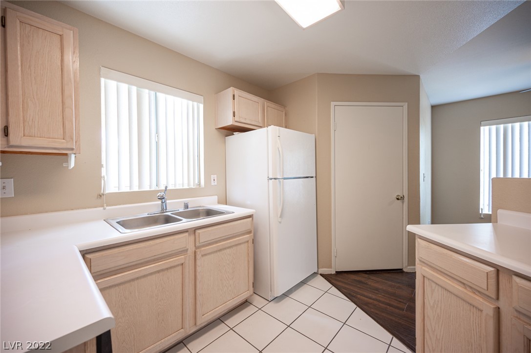698 South Racetrack Road, Unit 814 Henderson, NV 89015 - Photo 8 of 30