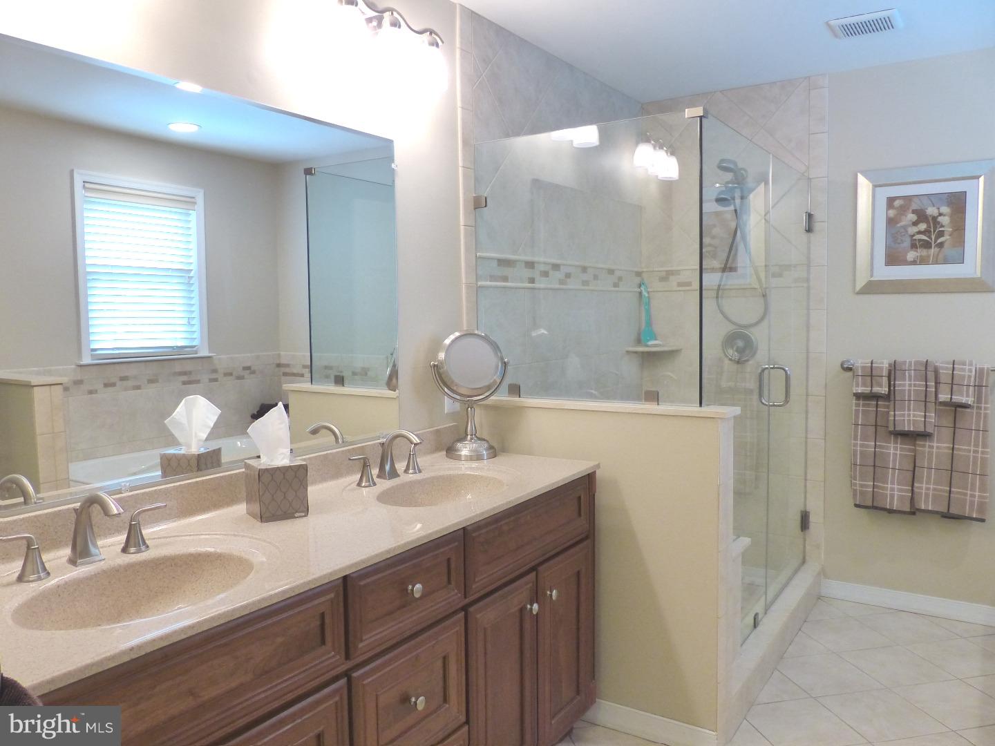 12 Banner Road Cherry Hill, NJ 08003 - Photo 15 of 25 Master Bathroom
