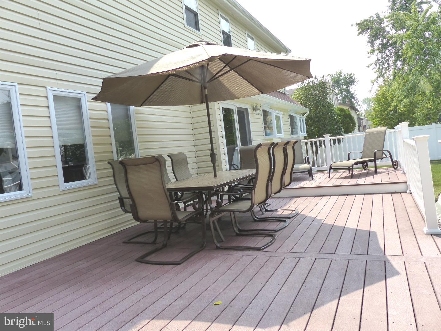 12 Banner Road Cherry Hill, NJ 08003 - Photo 23 of 25 Deck