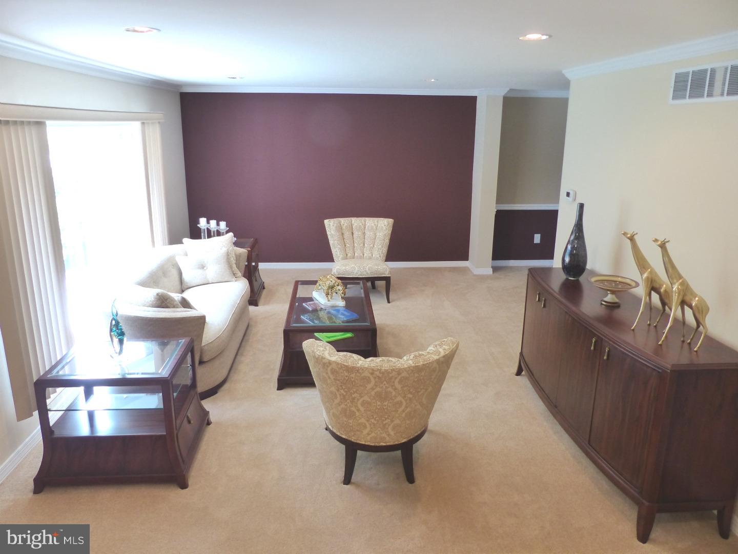 12 Banner Road Cherry Hill, NJ 08003 - Photo 4 of 25 Living Room