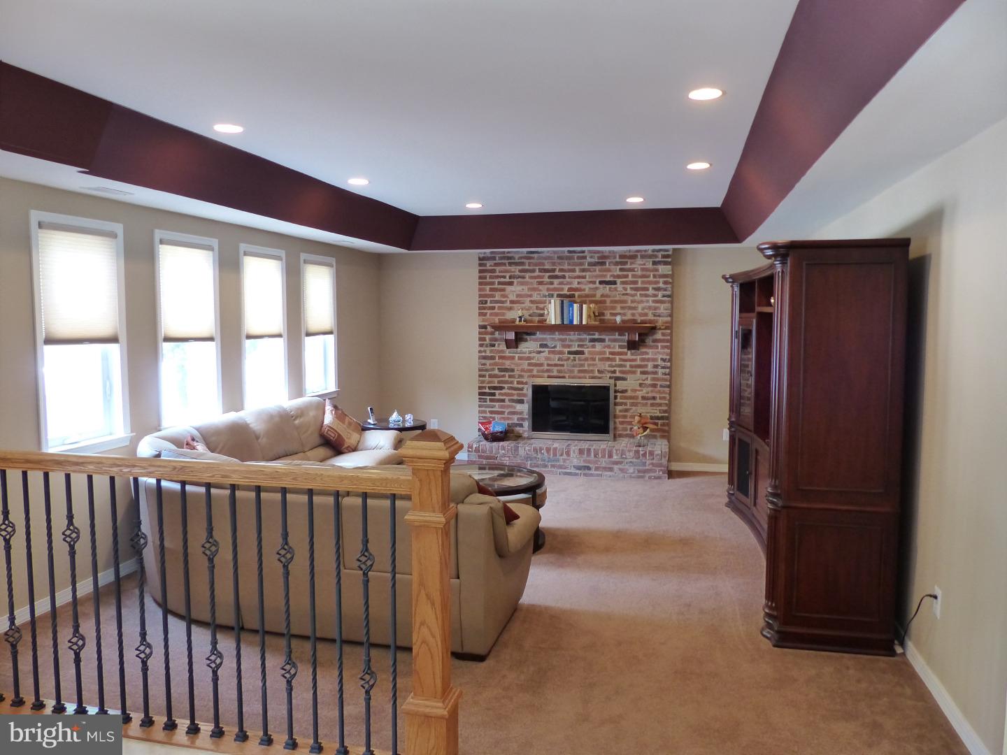 12 Banner Road Cherry Hill, NJ 08003 - Photo 8 of 25 Family Room