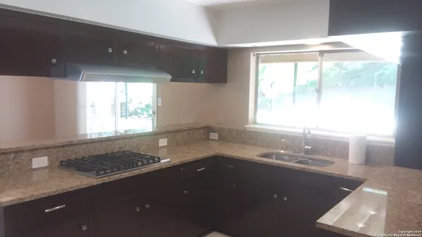 $2,400 | 121 Riviera Drive, Castle Hills, TX 78213