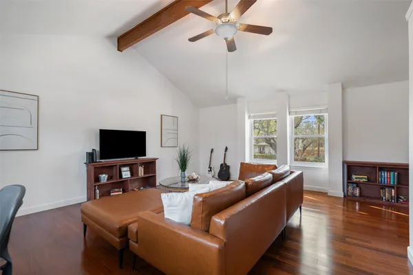 $784,000 | 6523 Heron Drive, Austin, TX 78759